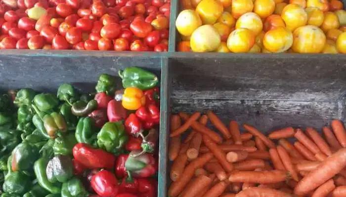 vegetables at farmers market